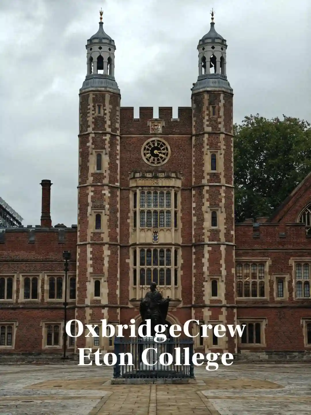 全英国的贵族男孩几乎都在这！真实镜头下的伊顿和你想象的一样吗