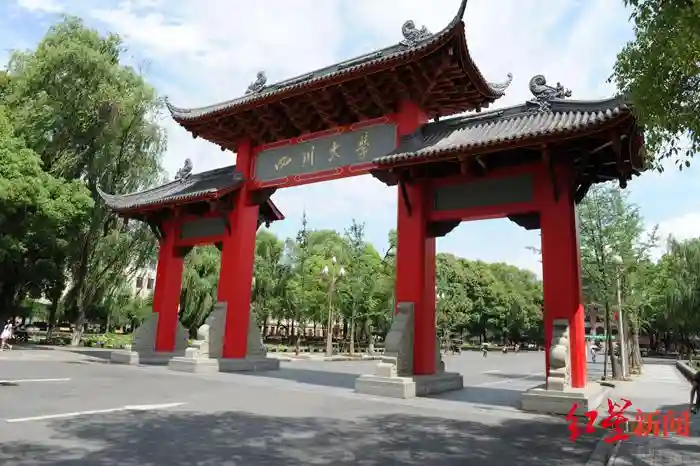 高考期间城市热搜第一！当考生选择成都，他们在选择什么？