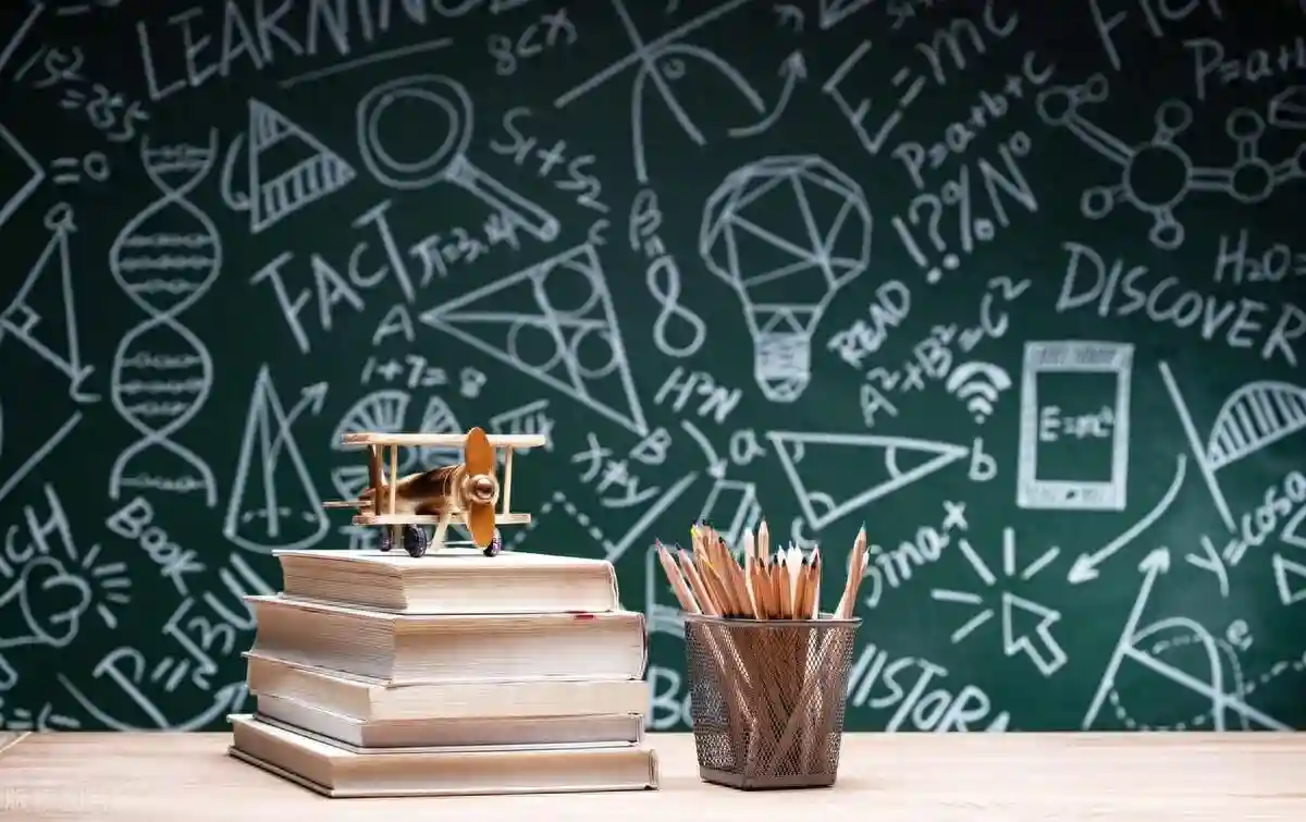 2025年佛山外籍人员子女高中：学费、课程汇总