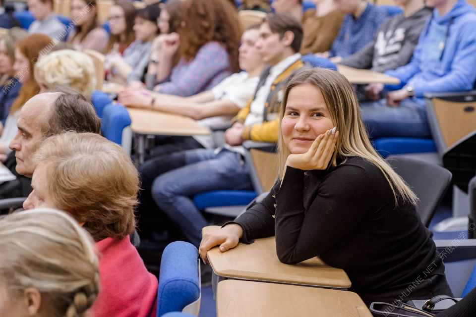 一篇文章带你了解英国语言班的那些事儿