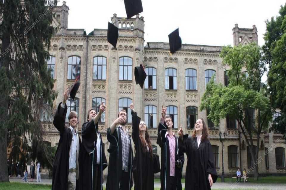 下架《晓松奇谈》，这事解气