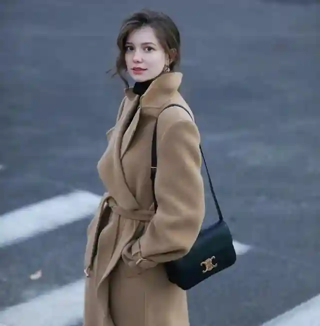 25岁浙大留学生爱健身，四国混血颜值，搭配凹凸身材，吸粉超百万