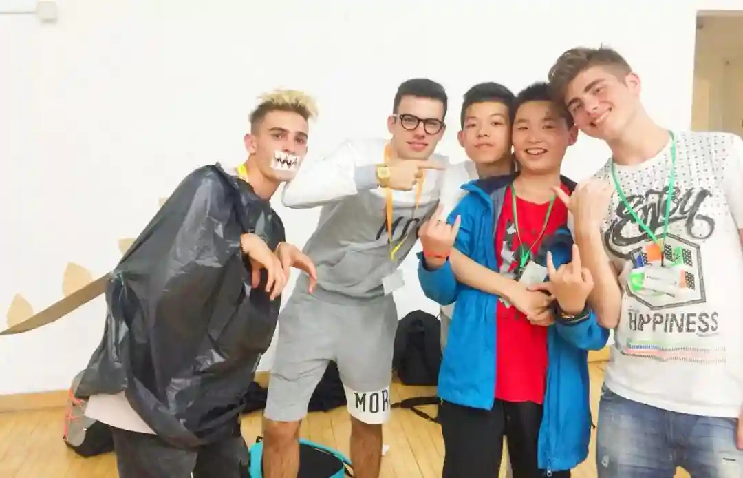 宅家看世界 | 舌尖上的“英伦腔”，在家也能轻松学习