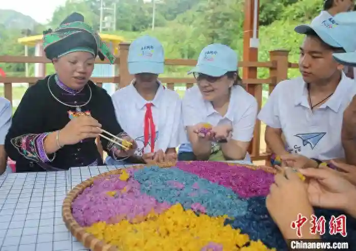 美国华裔青少年云南参访活动收官 美妙之旅中感受中华文化