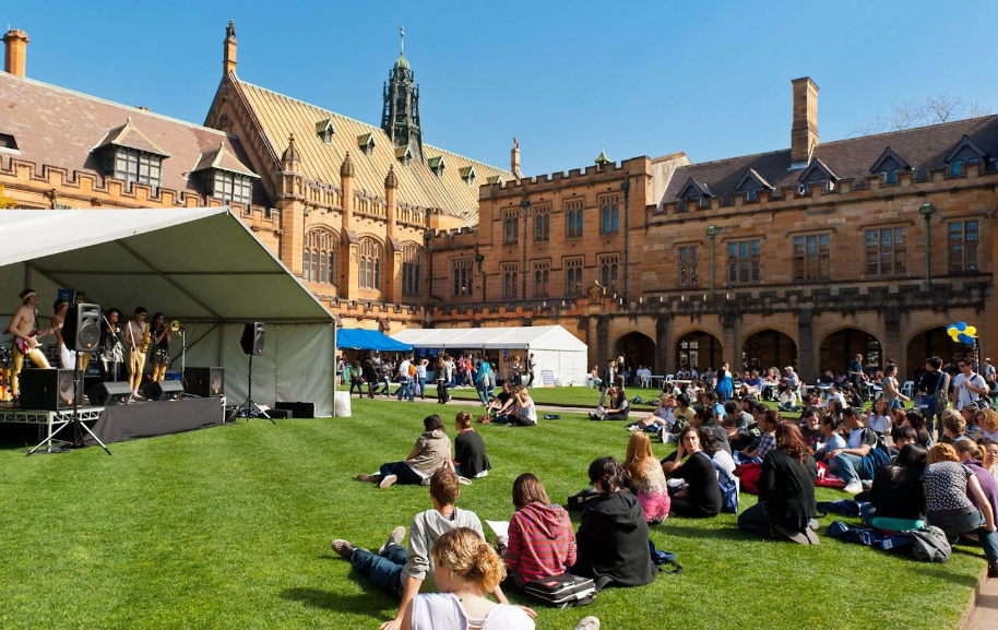 日本的大学，好考吗？