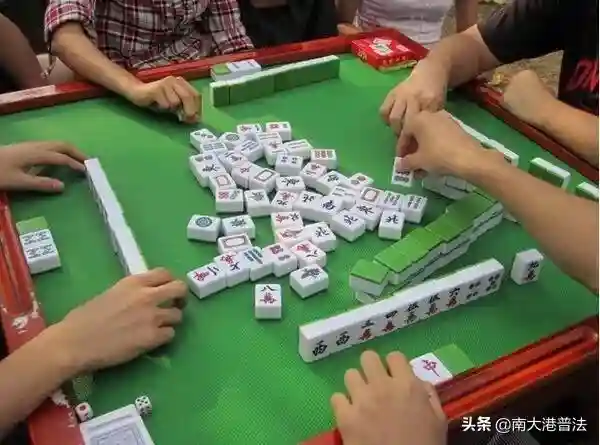 公安部正式警告 公务员在现场滞留观看也被处理